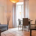Santonofrio Apartments